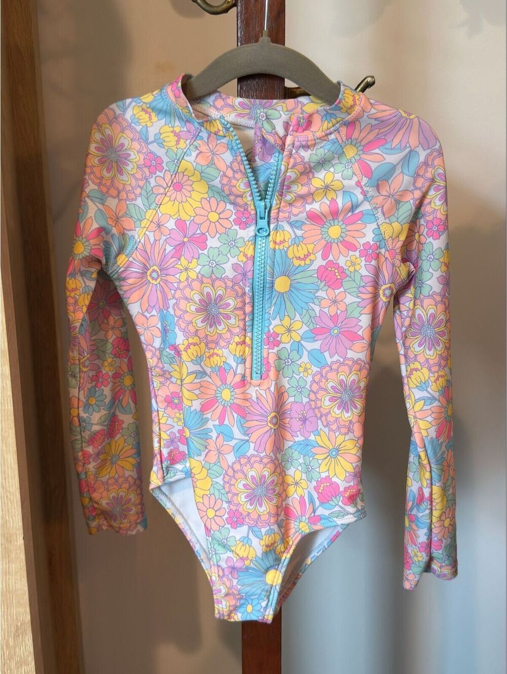 Wonder Nation Girls' Long Sleeve Floral Zip Front Swimsuit XS (4-5) - Picture 2 of 4